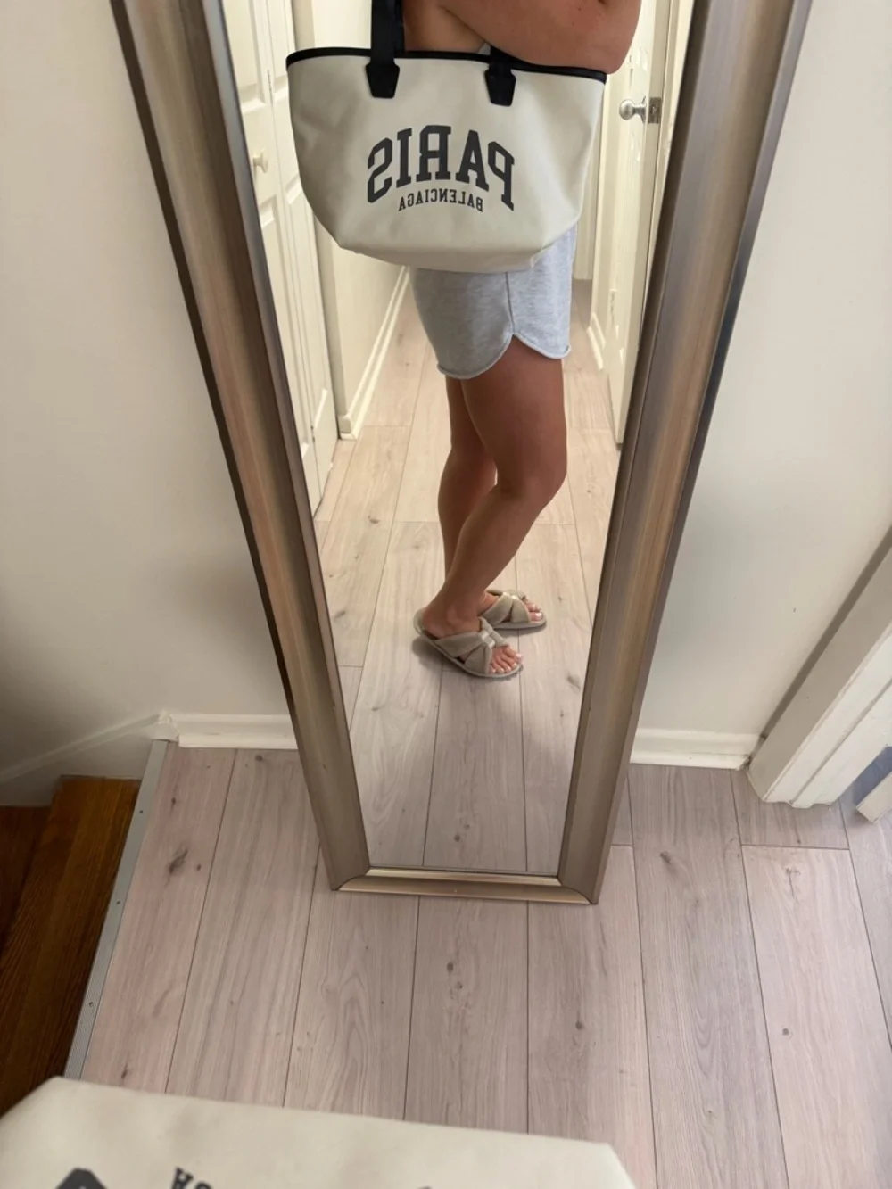 Balenciaga Paris Tote - Picture 5 of 9